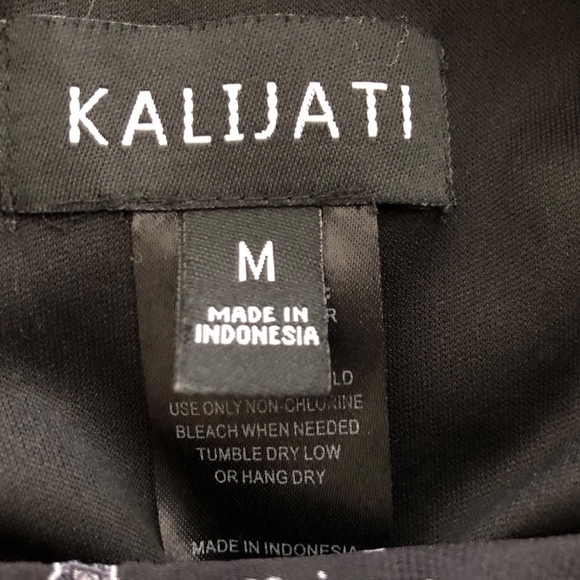 Sleeveless Dress with Tier Details - M - Picture 8 of 8